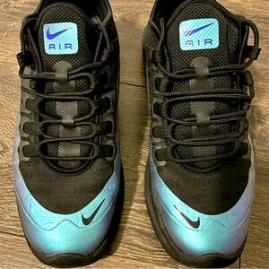 Nike Air Max Axis